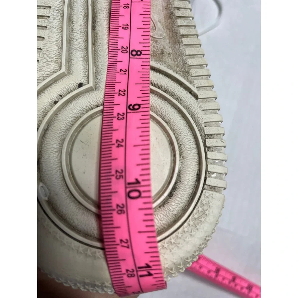 Nike Air Force 1 Mid 07 Triple White fits like a size 9 tag‎ faded see photo